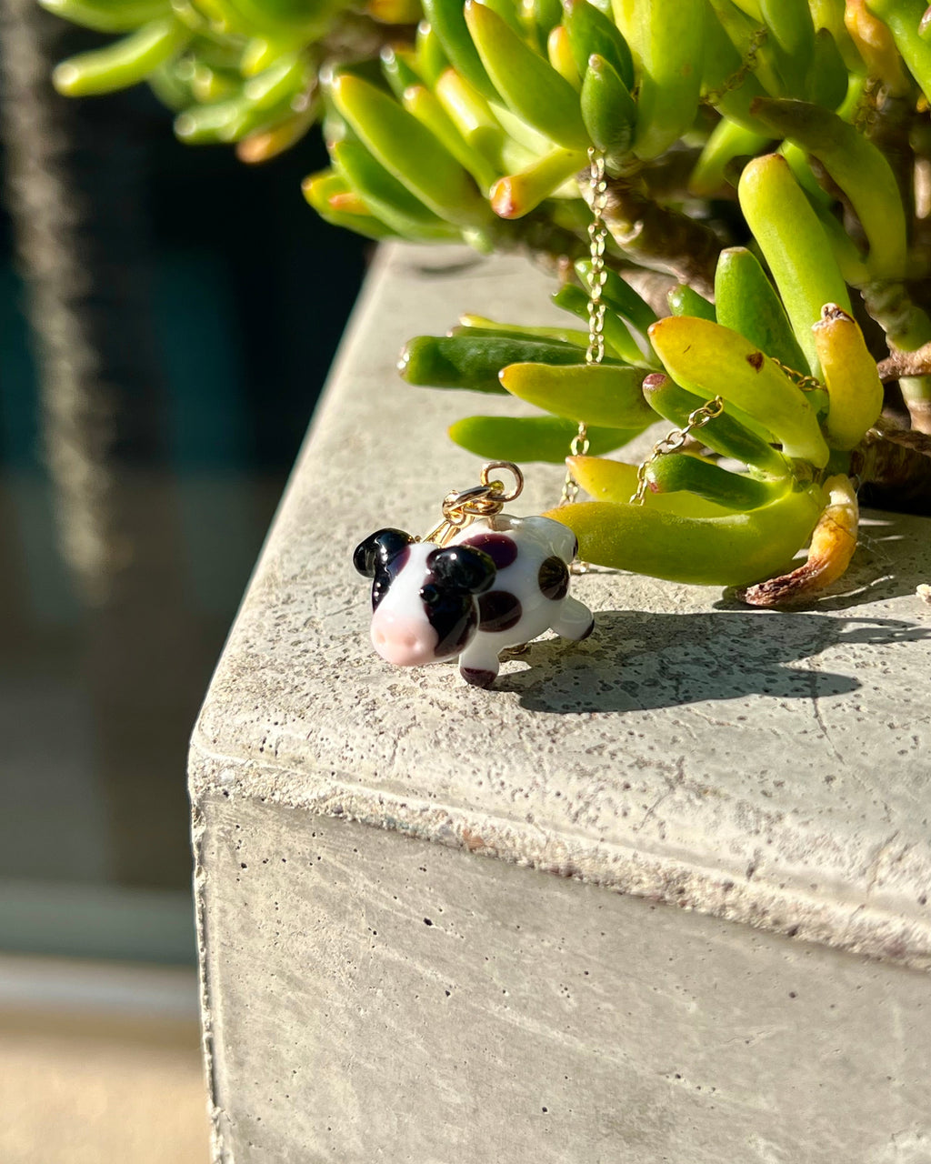 Cow-shaped necklace
