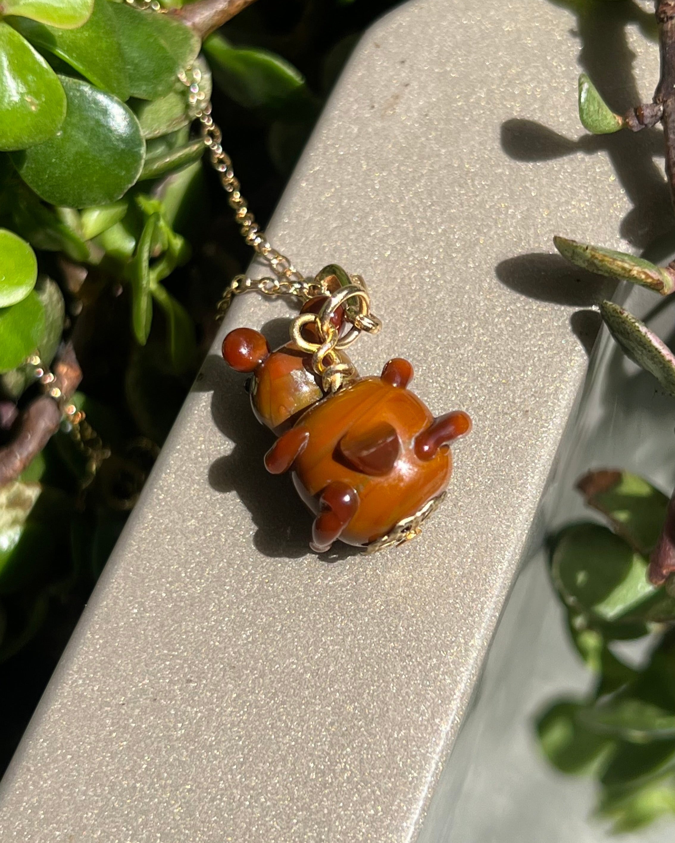 Chestnut (medium size) Necklace