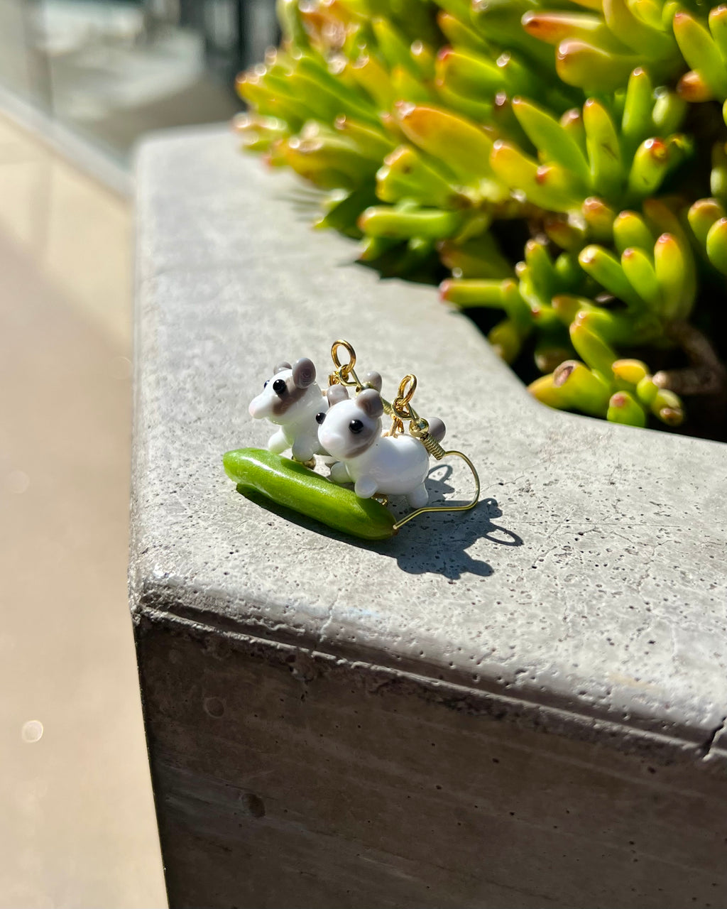 Twin Tiptoe Kittens Earrings